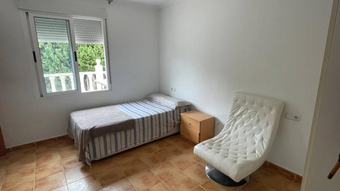 Sale - Villa - Daya Vieja - Daya Vieja Centro