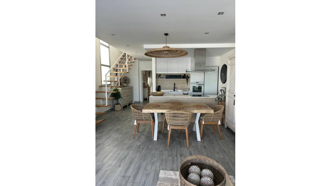 Sale - Villa - Daya Vieja - Daya Vieja Centro