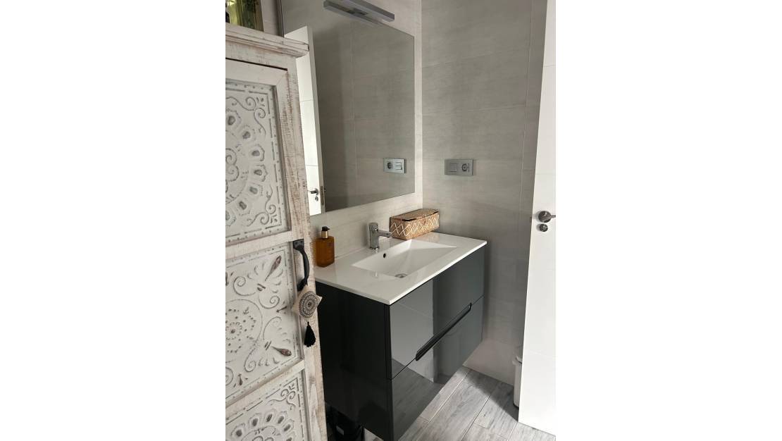 Sale - Villa - Daya Vieja - Daya Vieja Centro