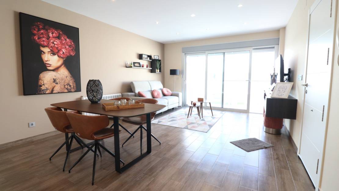 Sale - Villa - Daya Vieja - Daya Vieja Centro