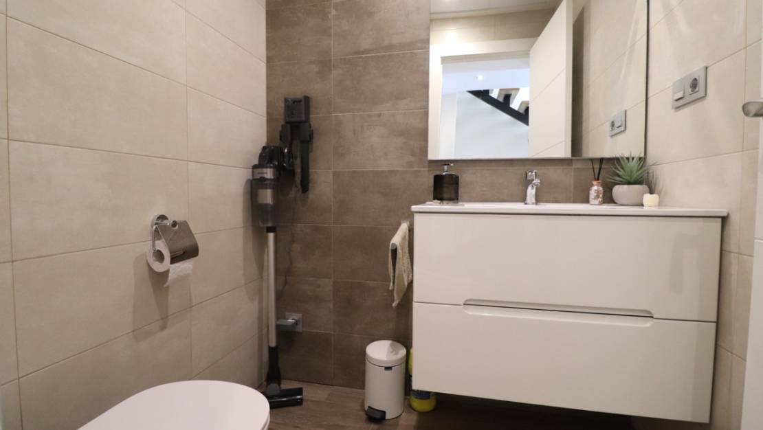 Sale - Villa - Daya Vieja - Daya Vieja Centro