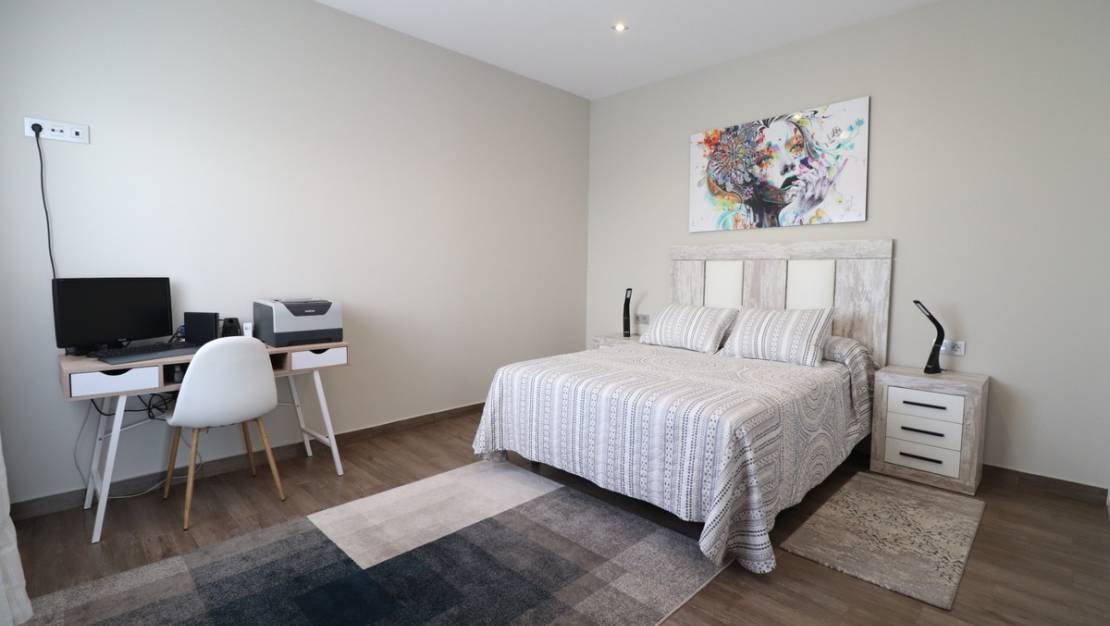 Sale - Villa - Daya Vieja - Daya Vieja Centro