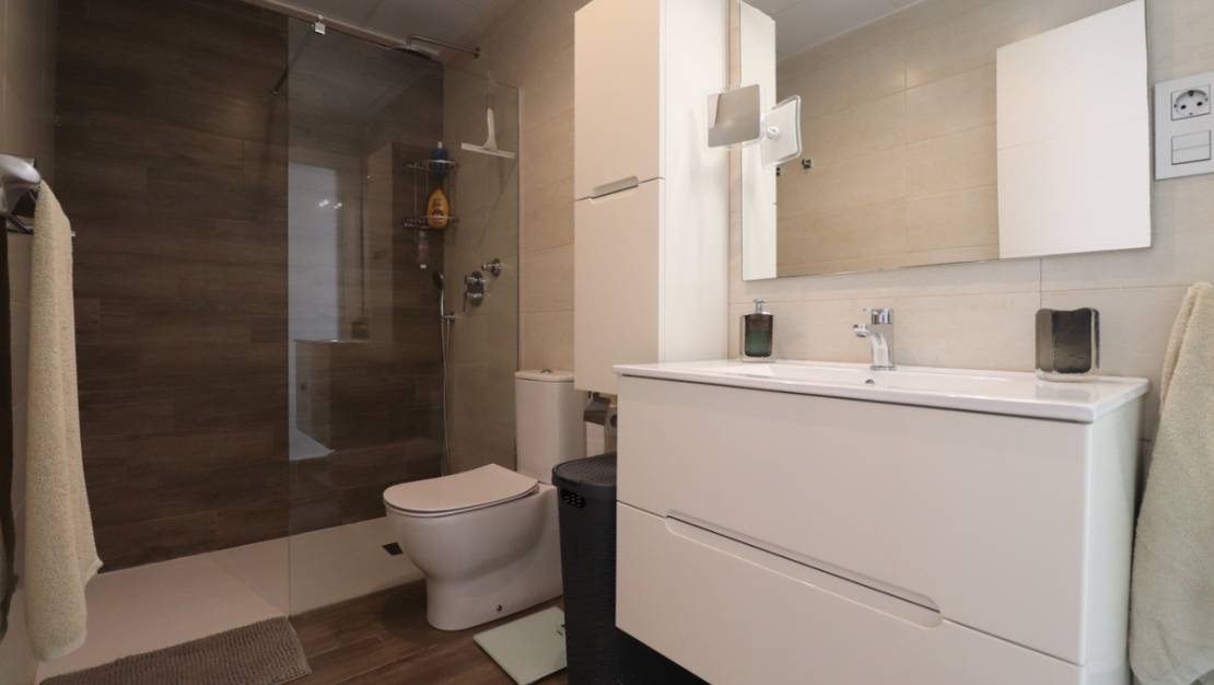 Sale - Villa - Daya Vieja - Daya Vieja Centro