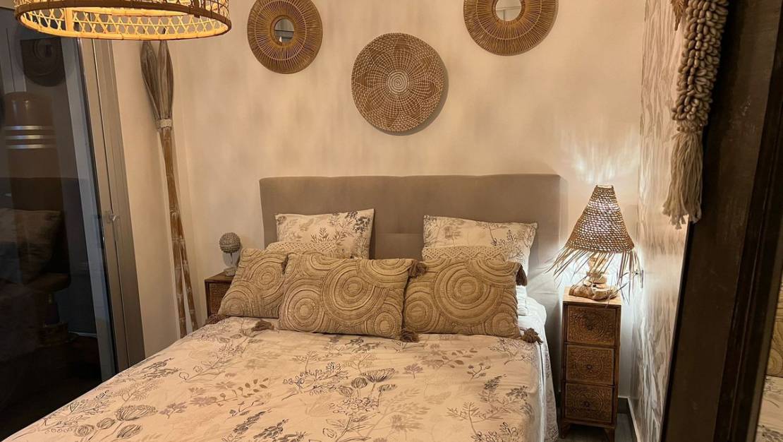 Sale - Villa - Daya Vieja - Daya Vieja Centro