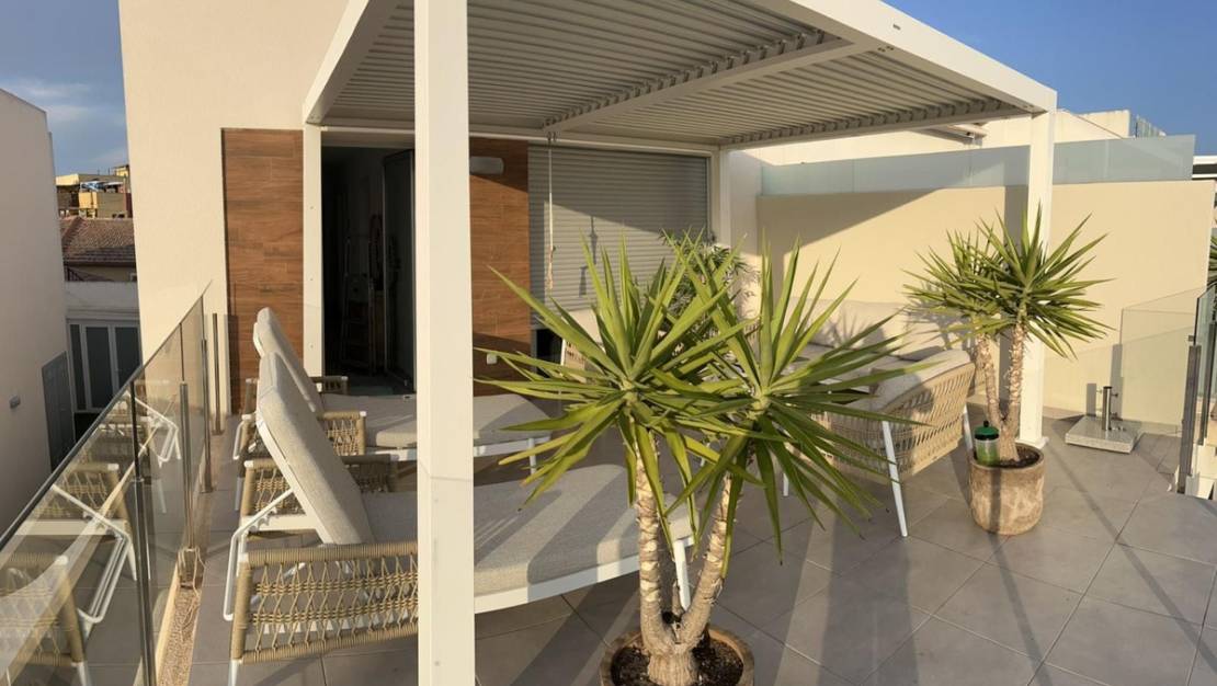 Sale - Villa - Daya Vieja - Daya Vieja Centro