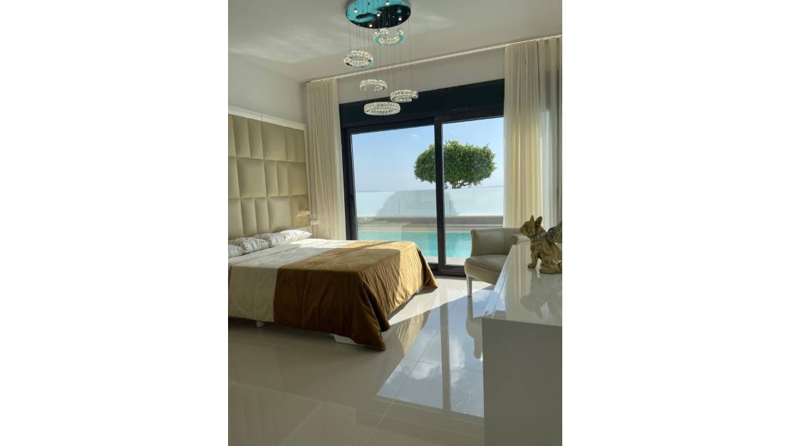 Sale - Villa de Lujo - San Miguel de Salinas - La Cañada