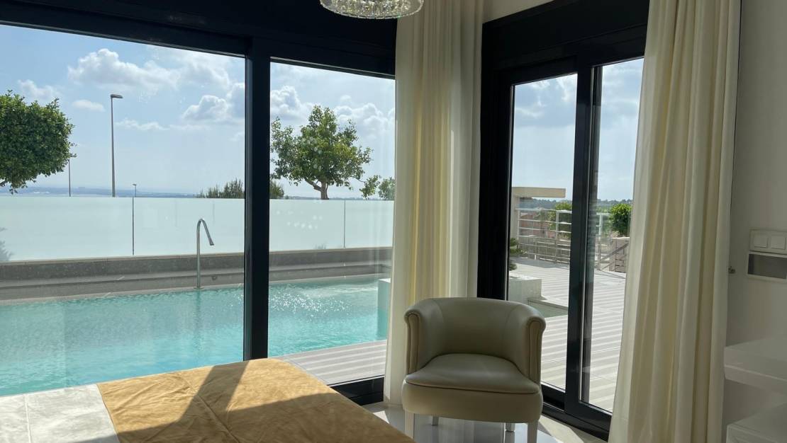 Sale - Villa de Lujo - San Miguel de Salinas - La Cañada