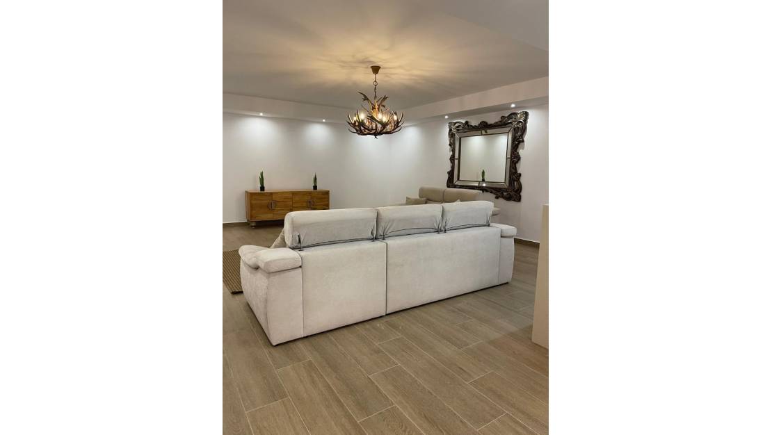Sale - Villa de Lujo - San Miguel de Salinas - La Cañada