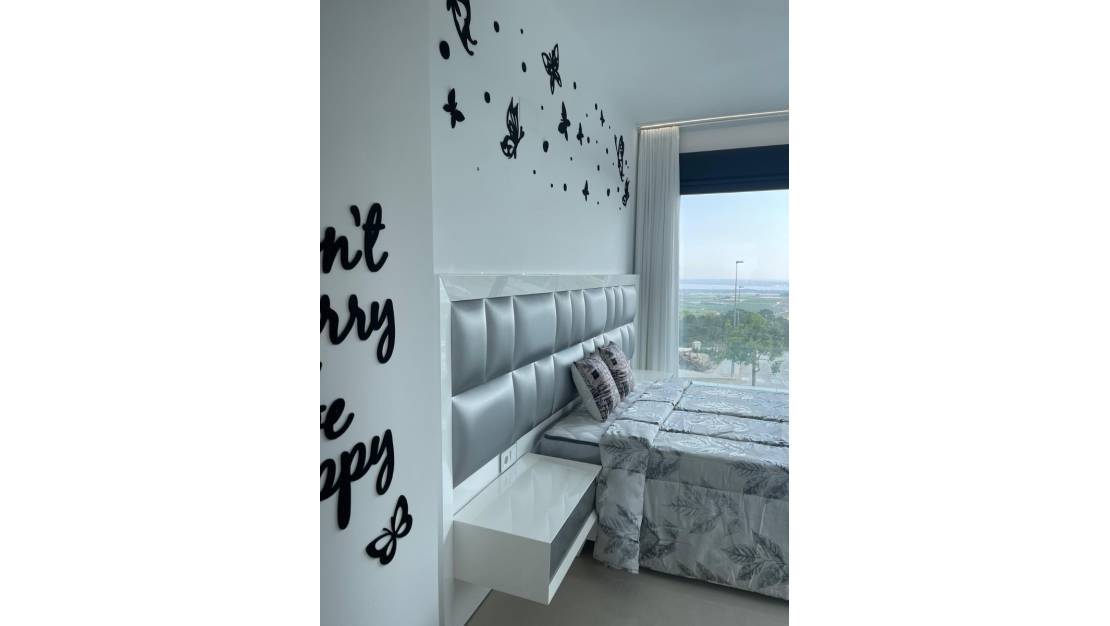 Sale - Villa de Lujo - San Miguel de Salinas - La Cañada