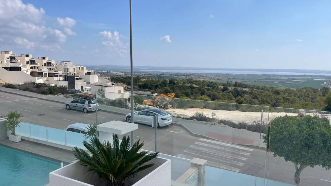 Sale - Villa de Lujo - San Miguel de Salinas - La Cañada