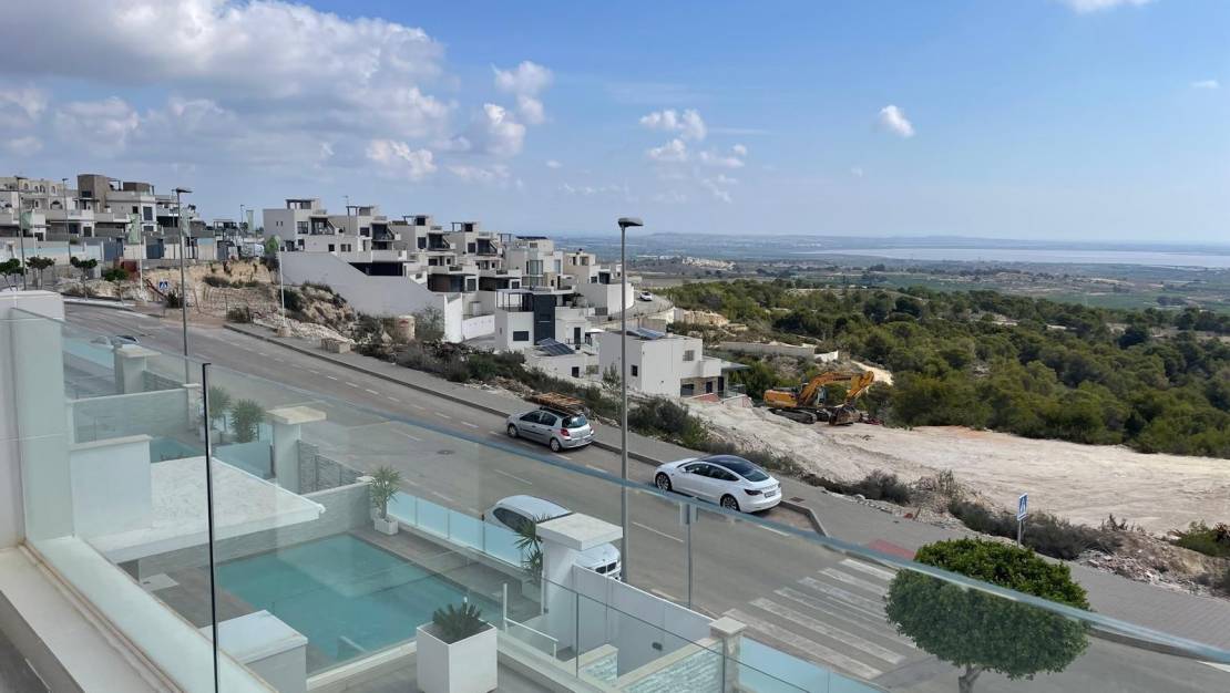 Sale - Villa de Lujo - San Miguel de Salinas - La Cañada