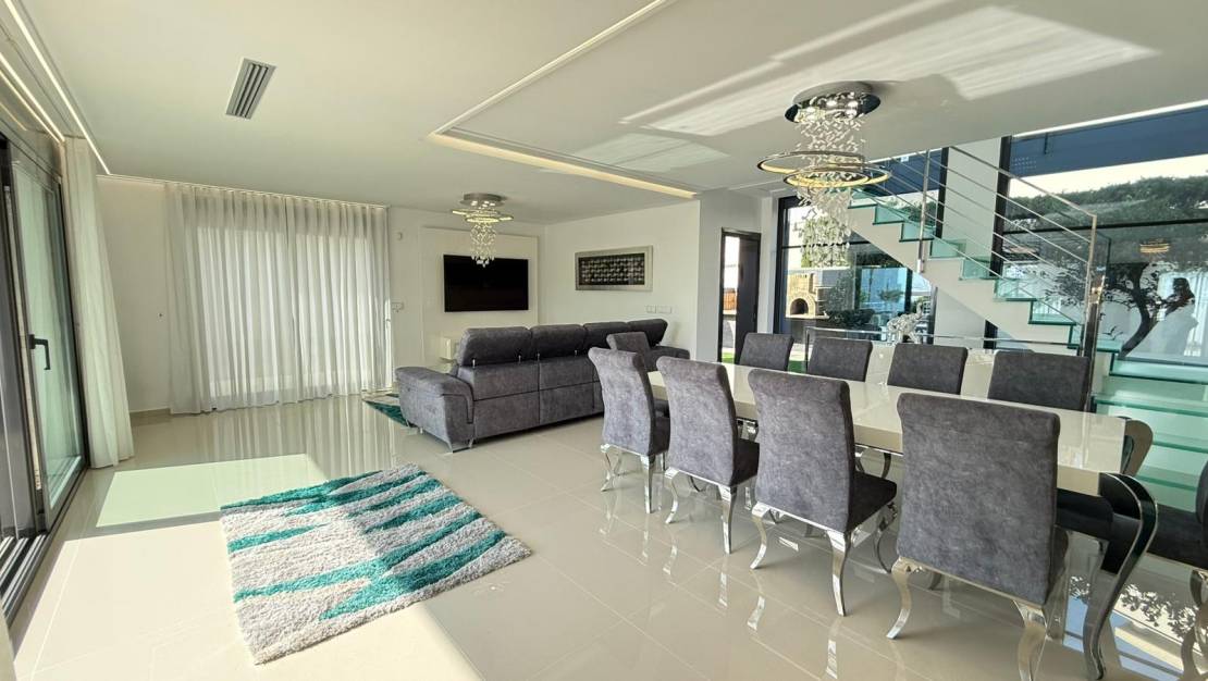 Sale - Villa de Lujo - San Miguel de Salinas - La Cañada