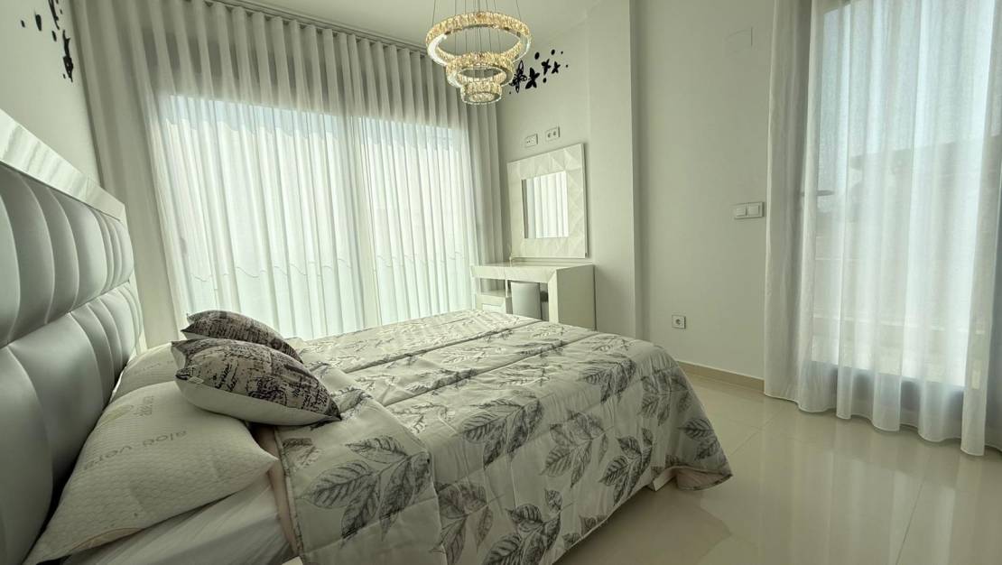 Sale - Villa de Lujo - San Miguel de Salinas - La Cañada