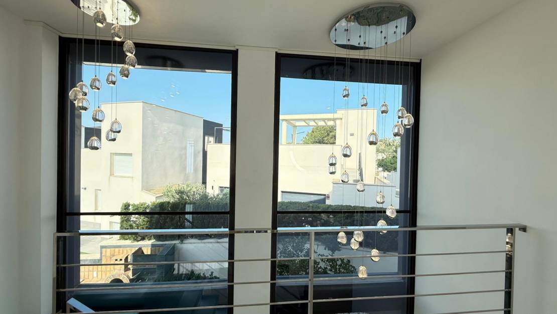 Sale - Villa de Lujo - San Miguel de Salinas - La Cañada