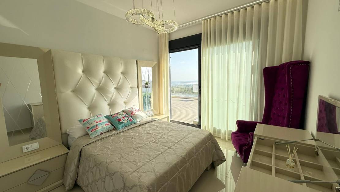 Sale - Villa de Lujo - San Miguel de Salinas - La Cañada