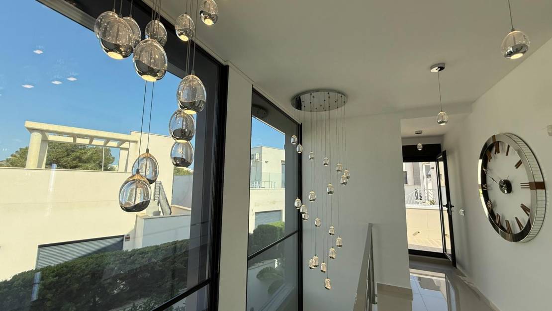 Sale - Villa de Lujo - San Miguel de Salinas - La Cañada