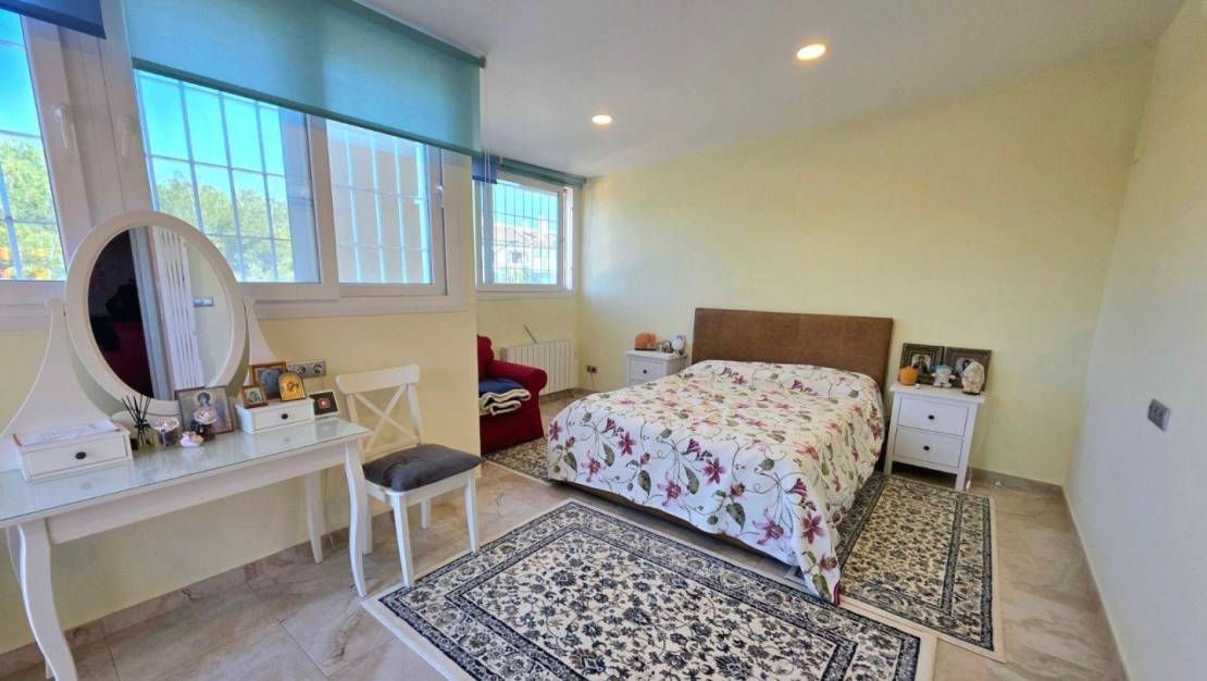 Sale - Villa - Dehesa de Campoamor - Campoamor