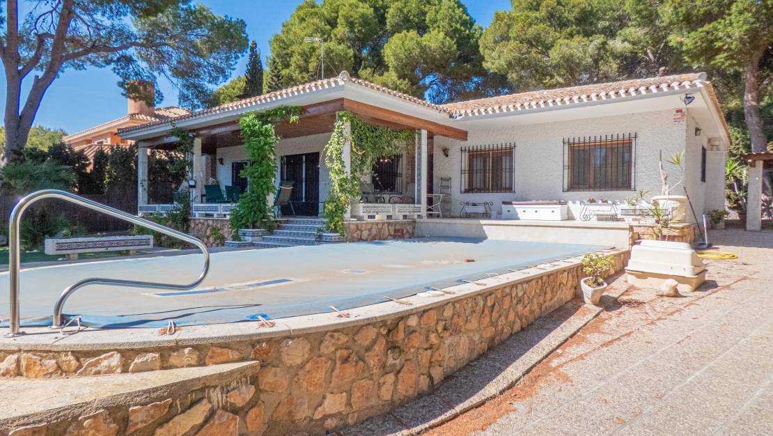 Sale - Villa - Dehesa de Campoamor