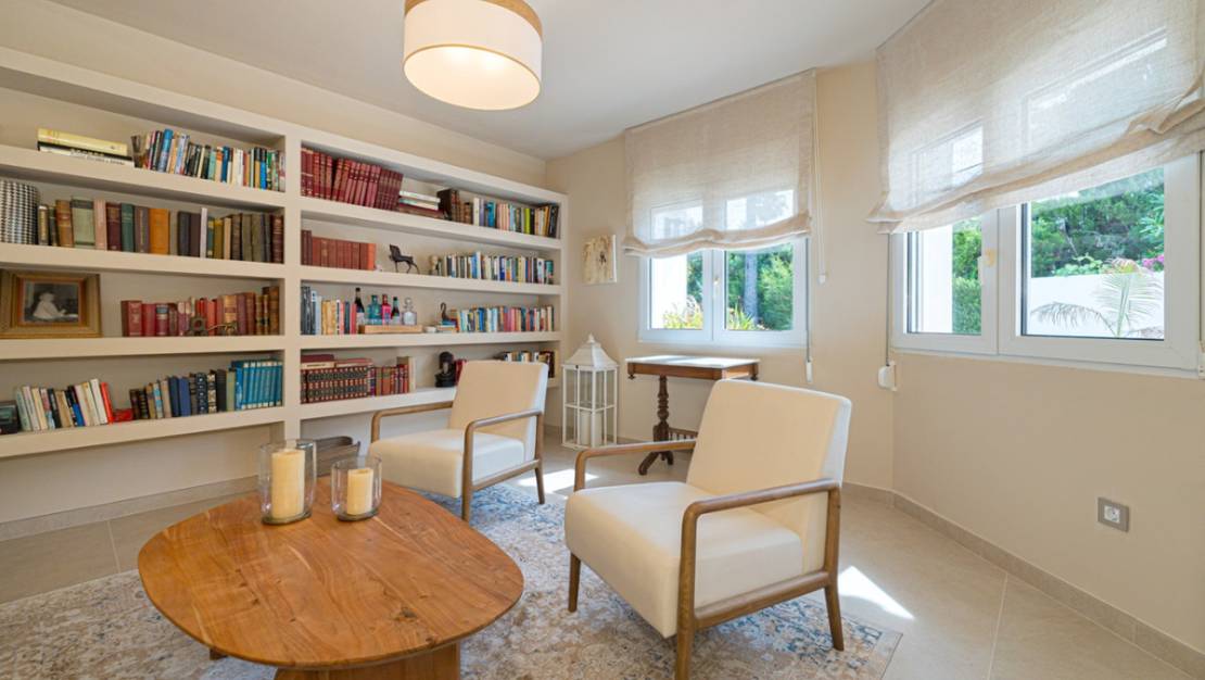 Sale - Villa - Denia - Denia Centro