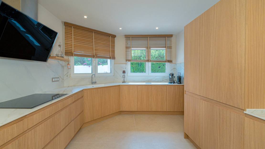 Sale - Villa - Denia - Denia Centro