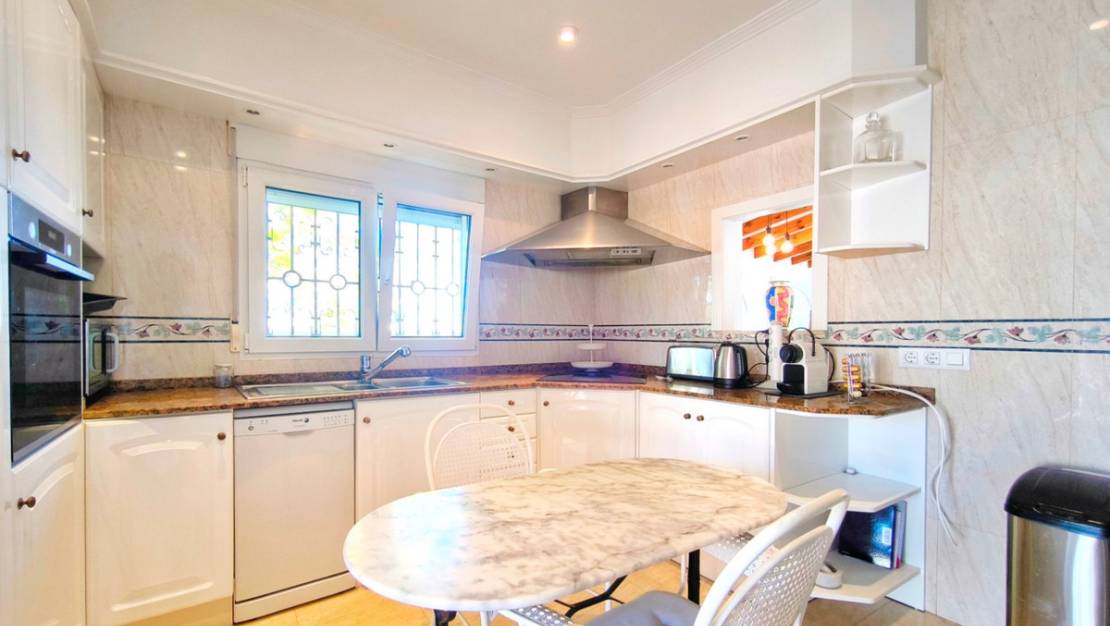 Sale - Villa - Denia - Denia Centro