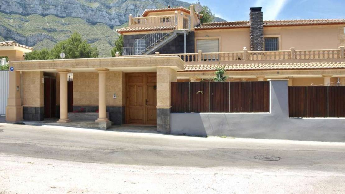 Sale - Villa - Denia - Denia Centro