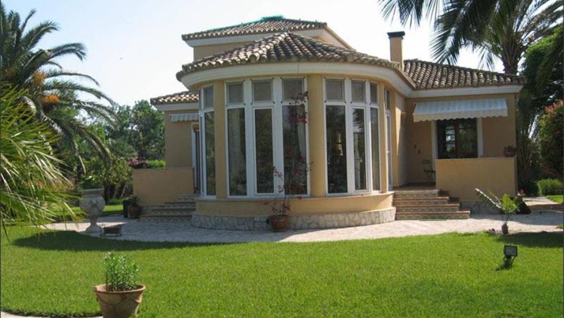 Sale - Villa - Denia - Denia Centro