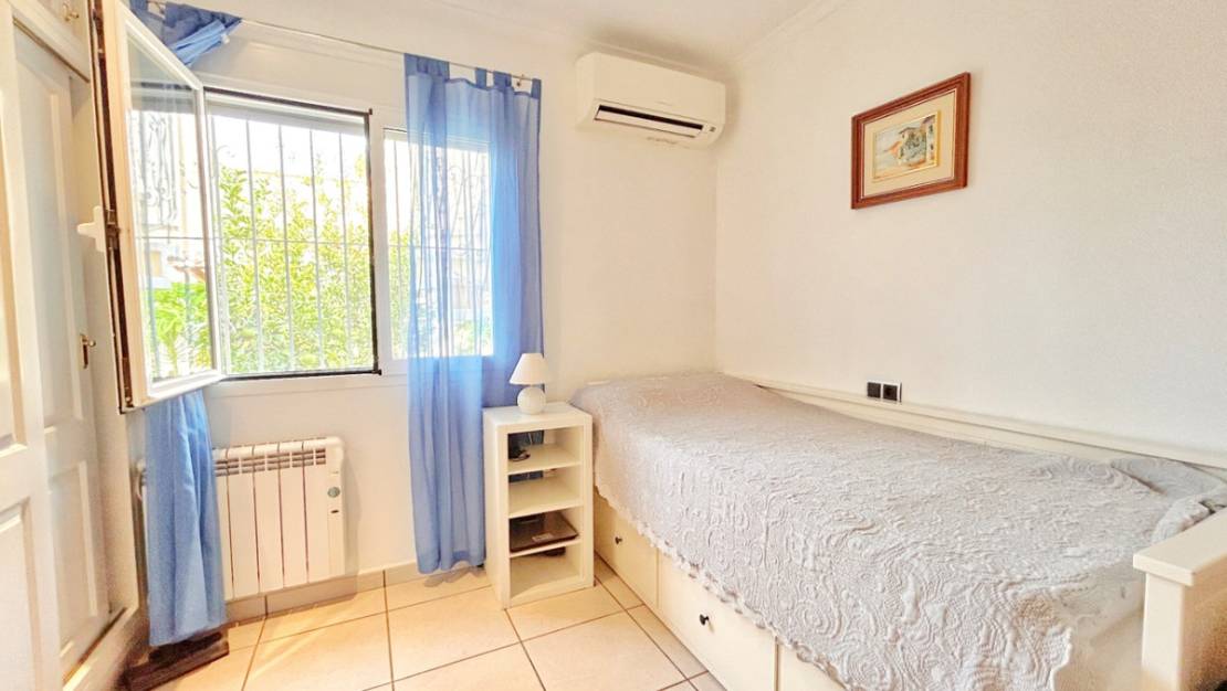 Sale - Villa - Denia - Denia Centro