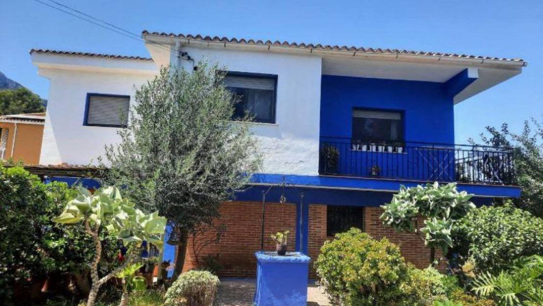 Sale - Villa - Denia - El montgo