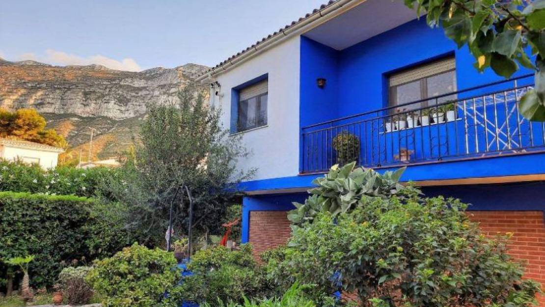 Sale - Villa - Denia - El montgo