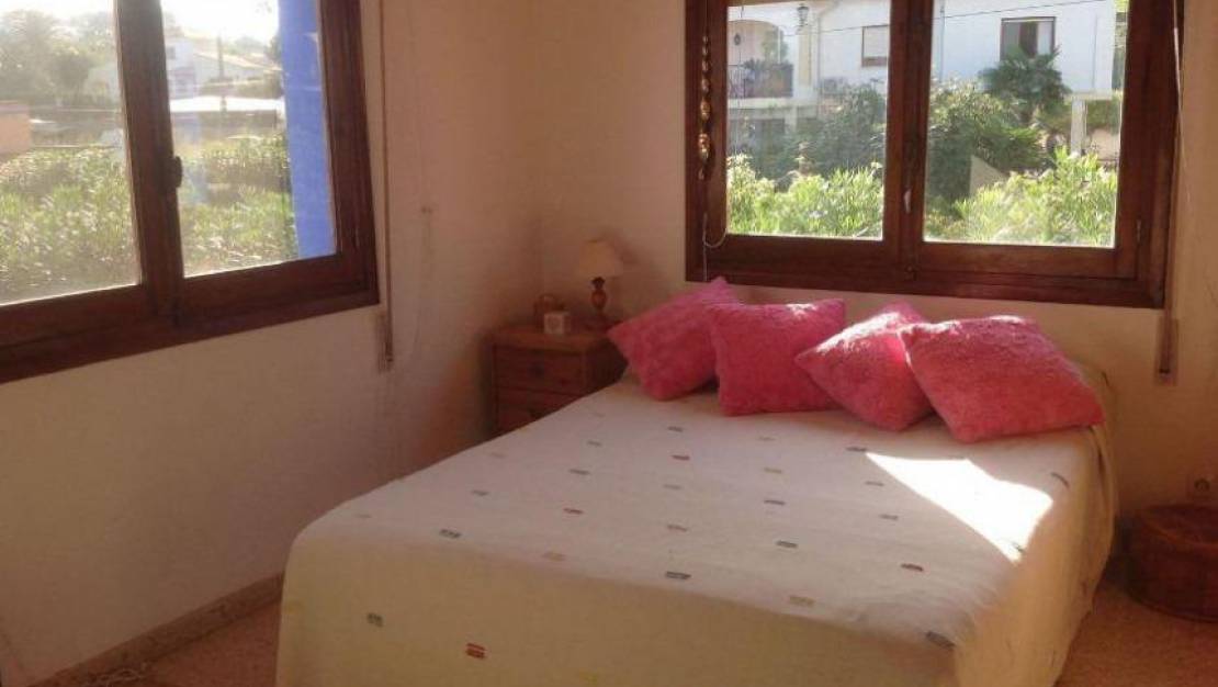 Sale - Villa - Denia - El montgo