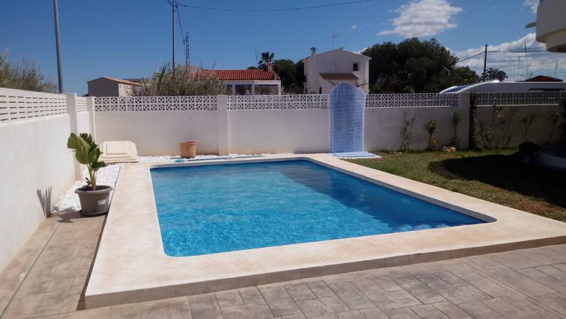 Sale - Villa - Denia - Les deveses