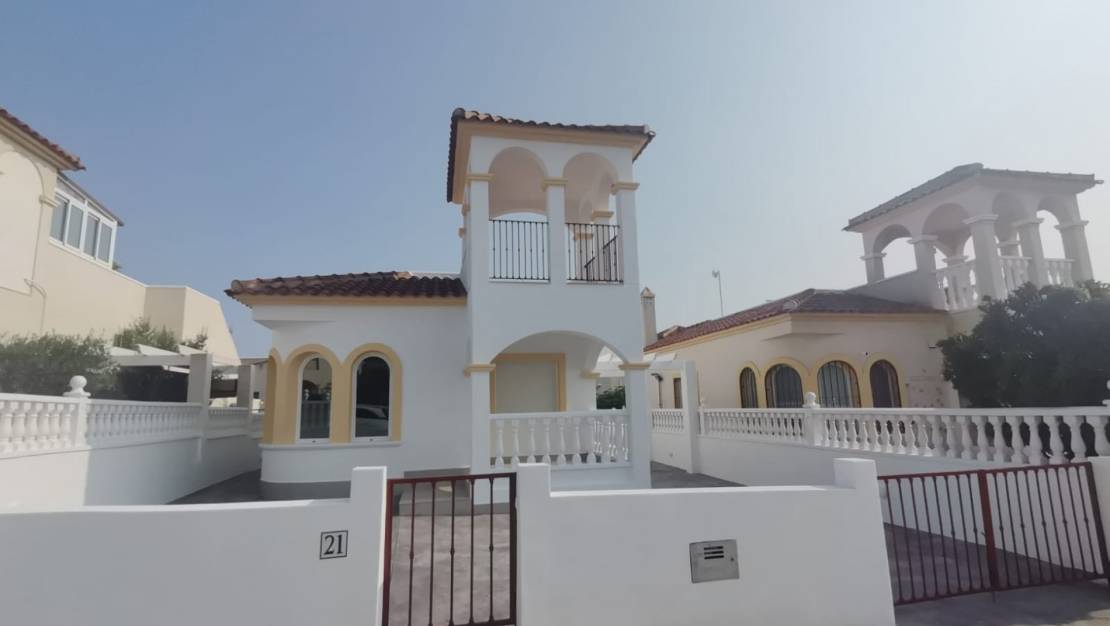 Sale - Villa Detached - Algorfa - Lo Crispin