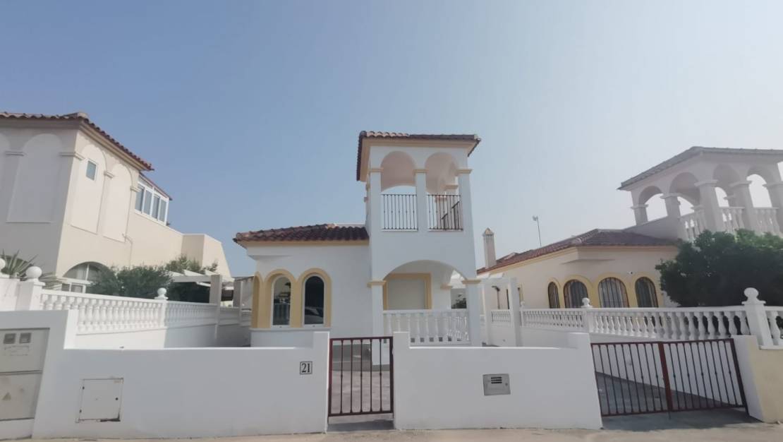 Sale - Villa Detached - Algorfa - Lo Crispin