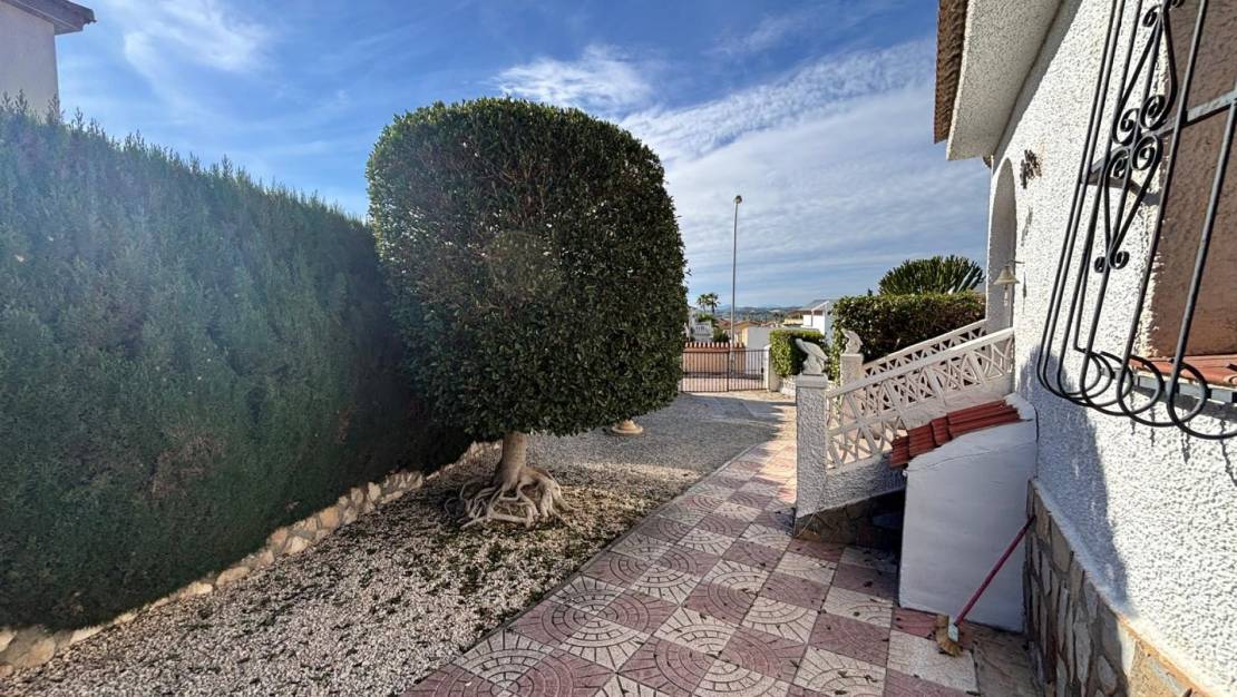 Sale - Villa / Detached - Ciudad Quesada - CENTRO