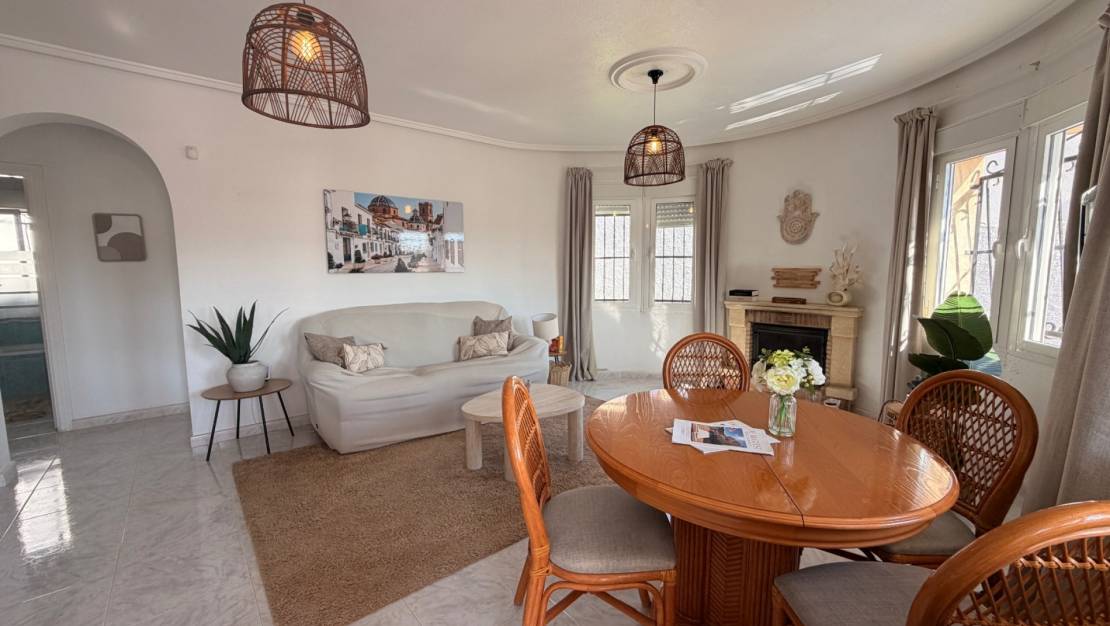 Sale - Villa Detached - Ciudad Quesada
