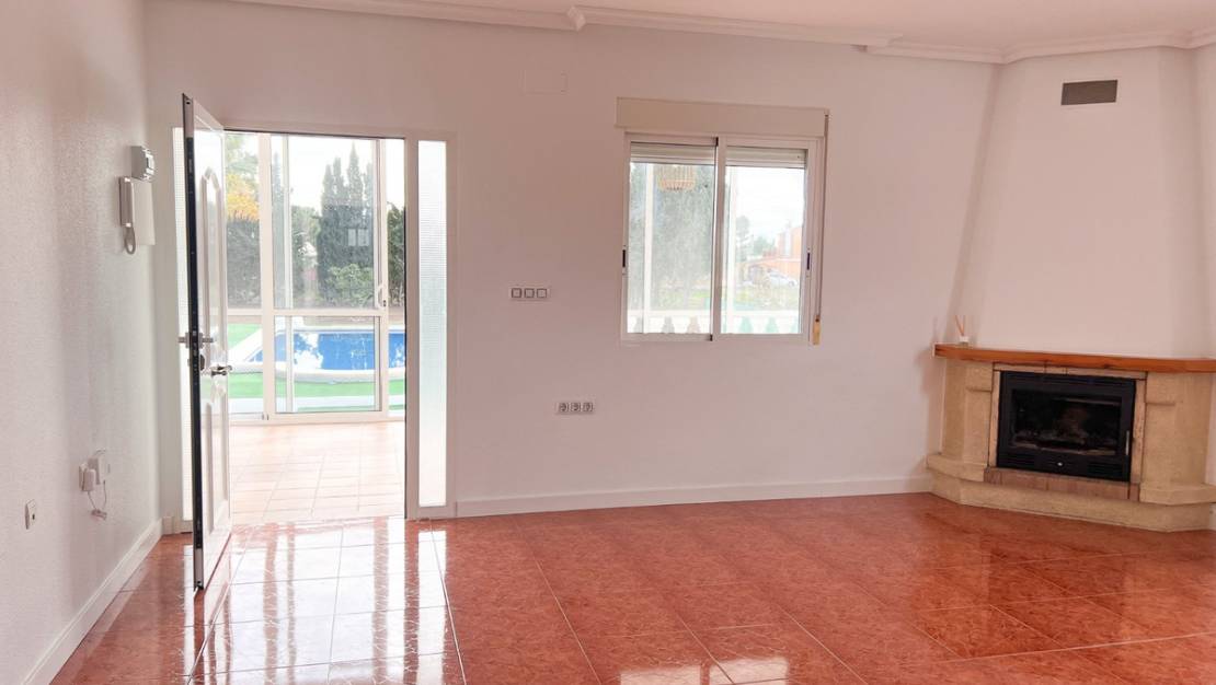 Sale - Villa - Dolores - Dolores Centro