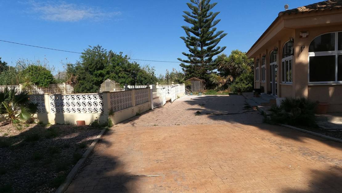 Sale - Villa - Dolores - Dolores Centro