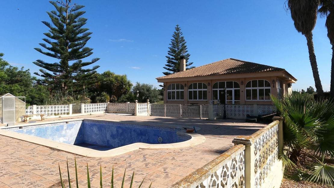 Sale - Villa - Dolores - Dolores Centro