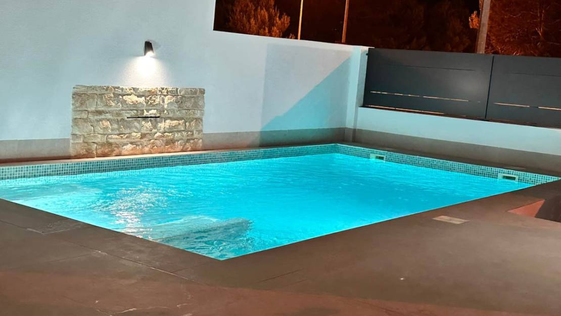 Sale - Villa - Dolores - Dolores Centro