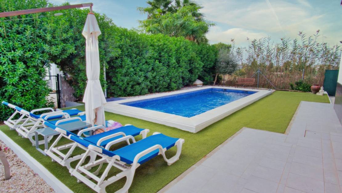 Sale - Villa - Dolores - Dolores Centro