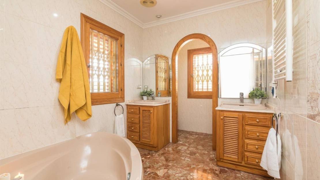 Sale - Villa - Elche - Elche Centro