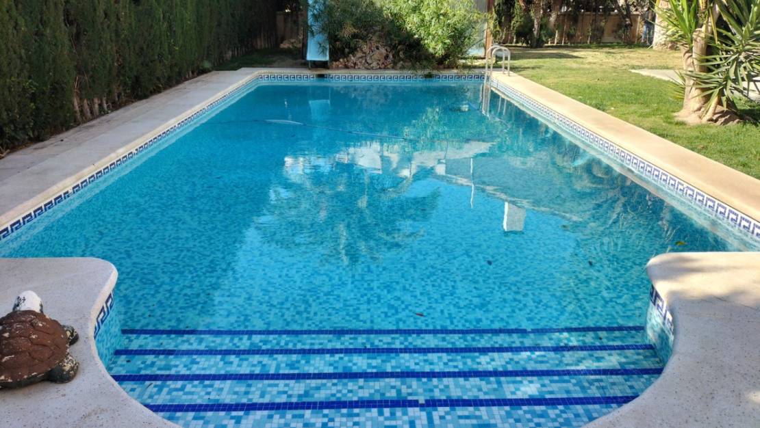 Sale - Villa - Elda - Elda Centro