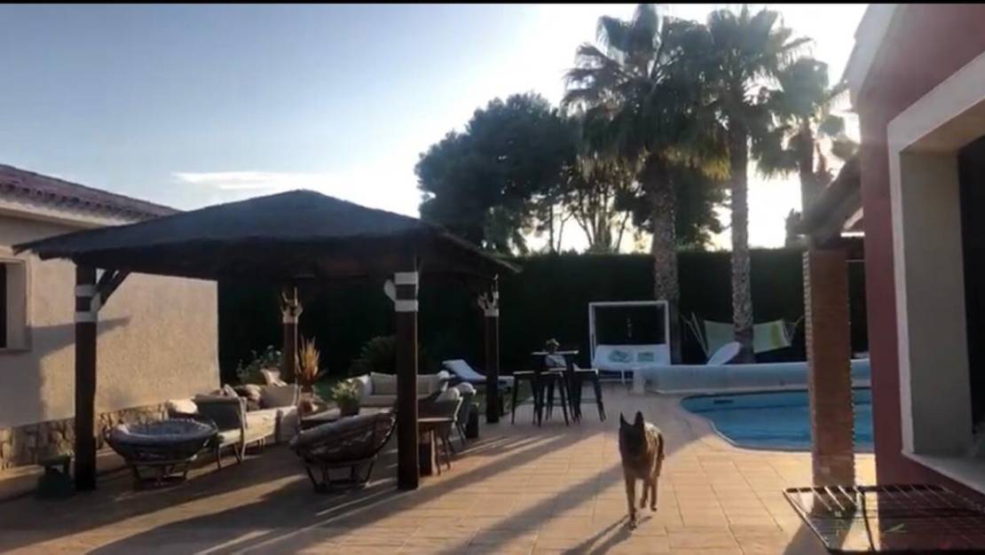 Sale - Villa - Elda - Elda Centro