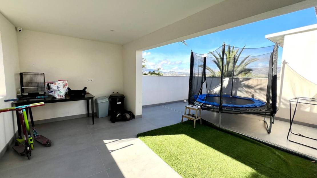 Sale - Villa - Elda - Elda Centro