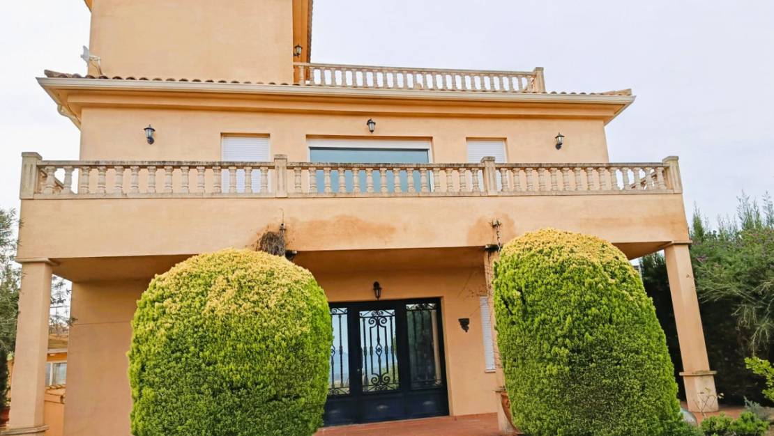 Sale - Villa - Elda - Elda Centro