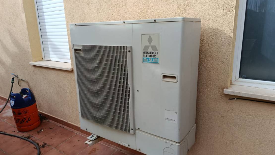 Sale - Villa - Elda - Elda Centro