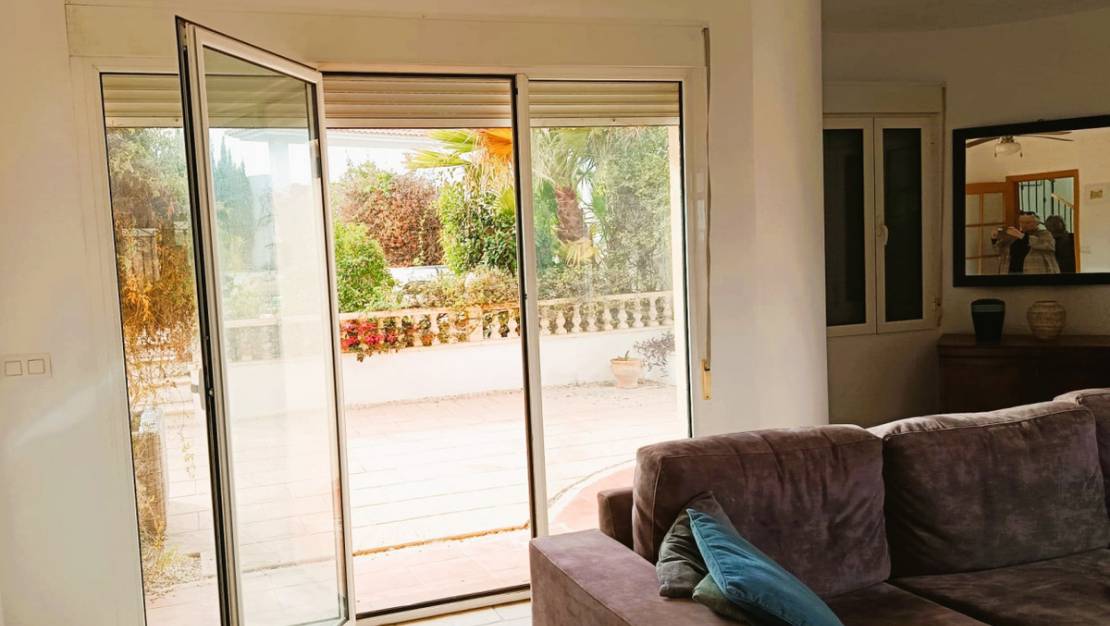 Sale - Villa - Elda - Elda Centro