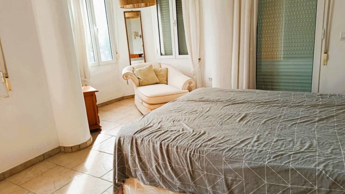 Sale - Villa - Elda - Elda Centro