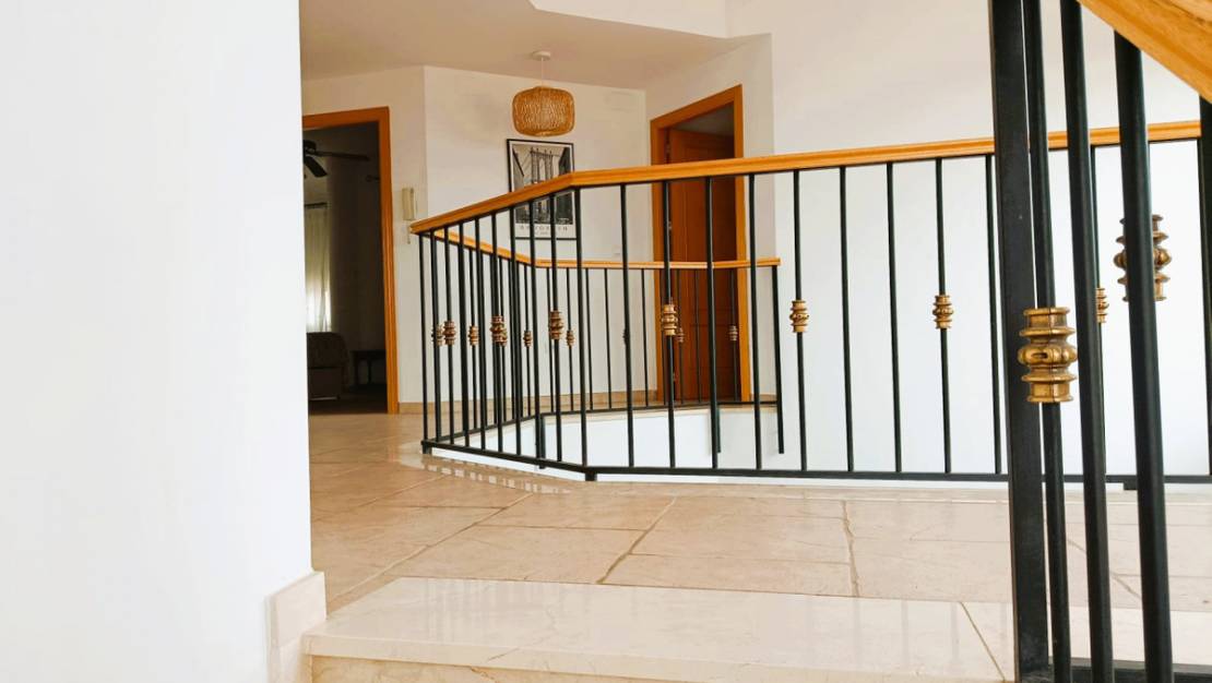 Sale - Villa - Elda - Elda Centro